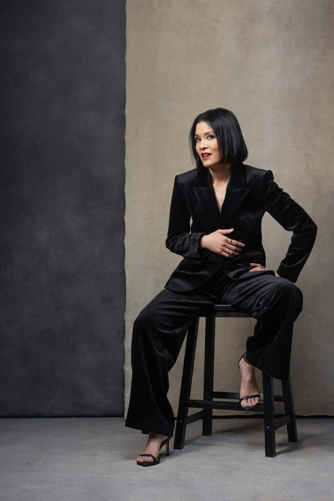 Luxury personal stylist specializing in elevated wardrobe transformation and signature style development for women