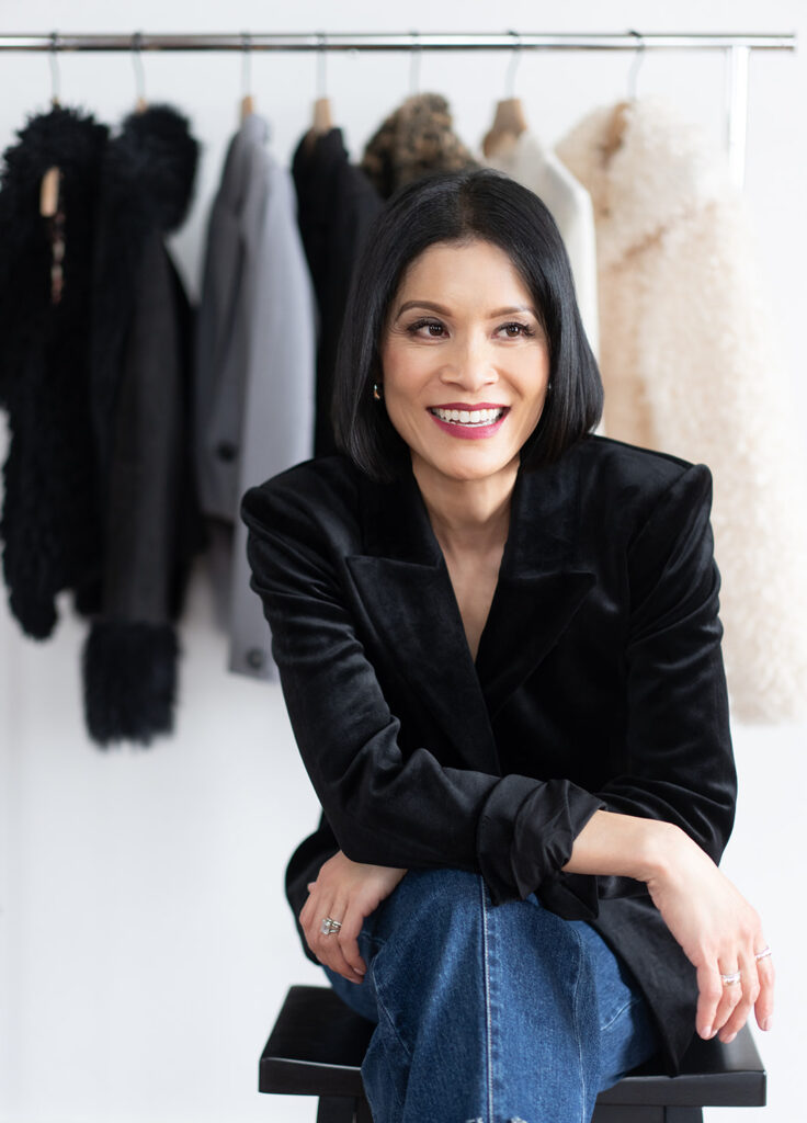 Shannon is the go to Walnut Creek personal stylist here to help petite women elevate and sharpen their personal brand through style to be seen as a trusted leader.