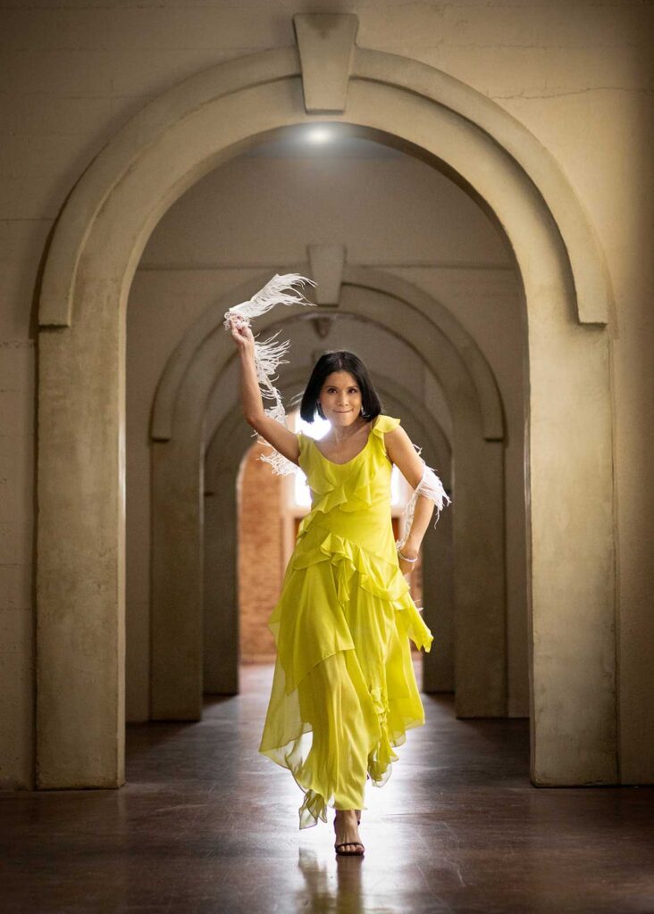 The Iconic Signature - Shannon the Luxury Personal Stylist & Personal- Shopper in Bay Area
